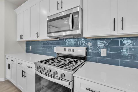 Tiny photo for 9401 Gossamer St St, McKinney, TX 75071 (MLS # 21210221)