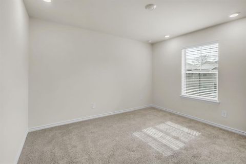 Tiny photo for 9401 Gossamer St St, McKinney, TX 75071 (MLS # 21210221)