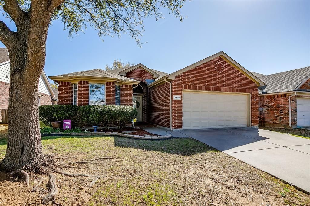 Photo of 4409 Tacoma Terrace, Fort Worth, TX 76123 (MLS # 21208065)