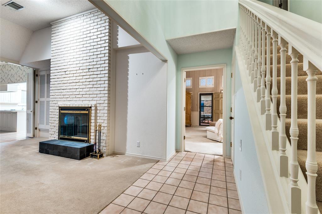 3840 Edgewater Drive