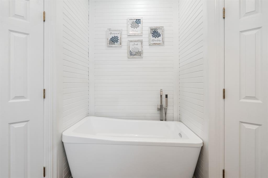 Woodmere Park - Residential