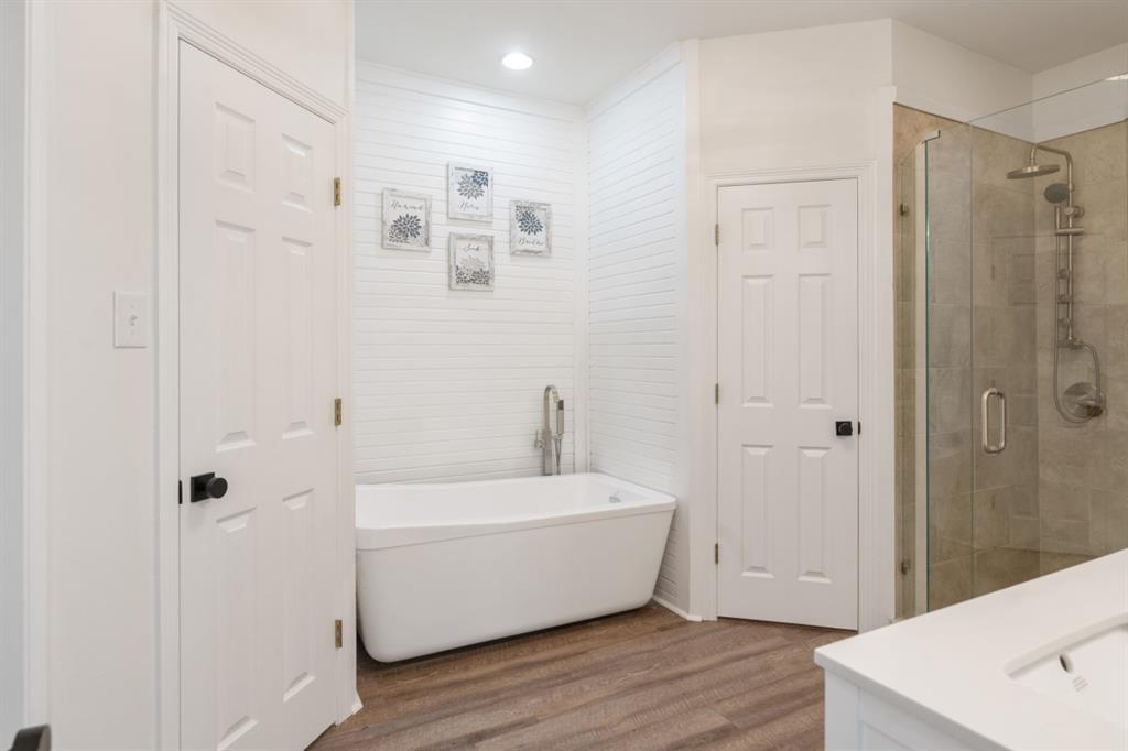 Woodmere Park - Residential