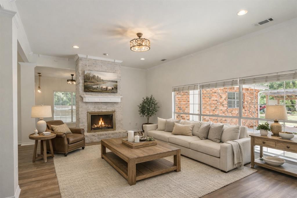 Woodmere Park - Residential