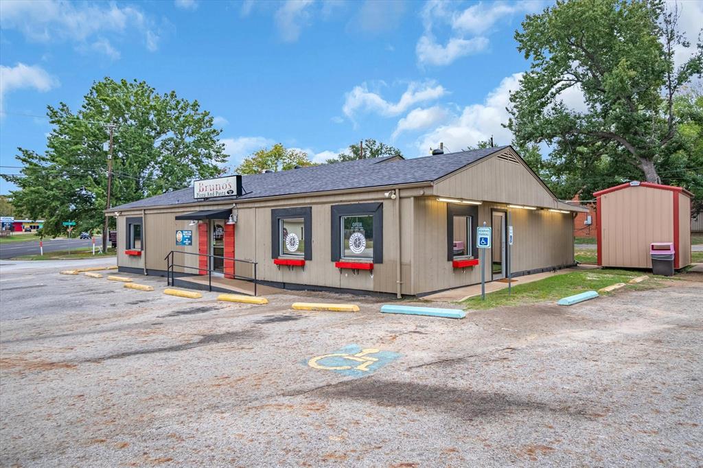 Brunos Pizza Add - Commercial Sale