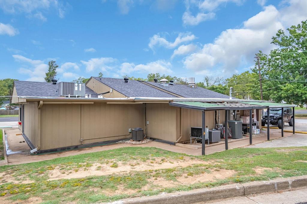 Brunos Pizza Add - Commercial Sale