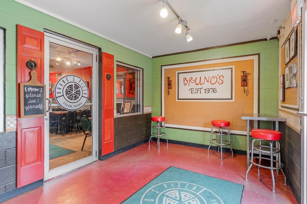 Brunos Pizza Add - Commercial Sale