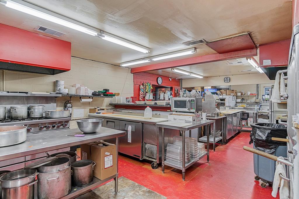 Brunos Pizza Add - Commercial Sale