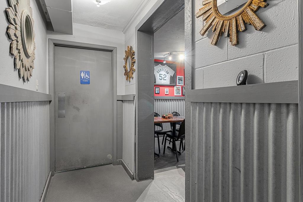 Brunos Pizza Add - Commercial Sale