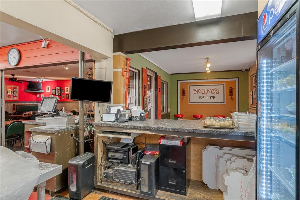Brunos Pizza Add - Commercial Sale