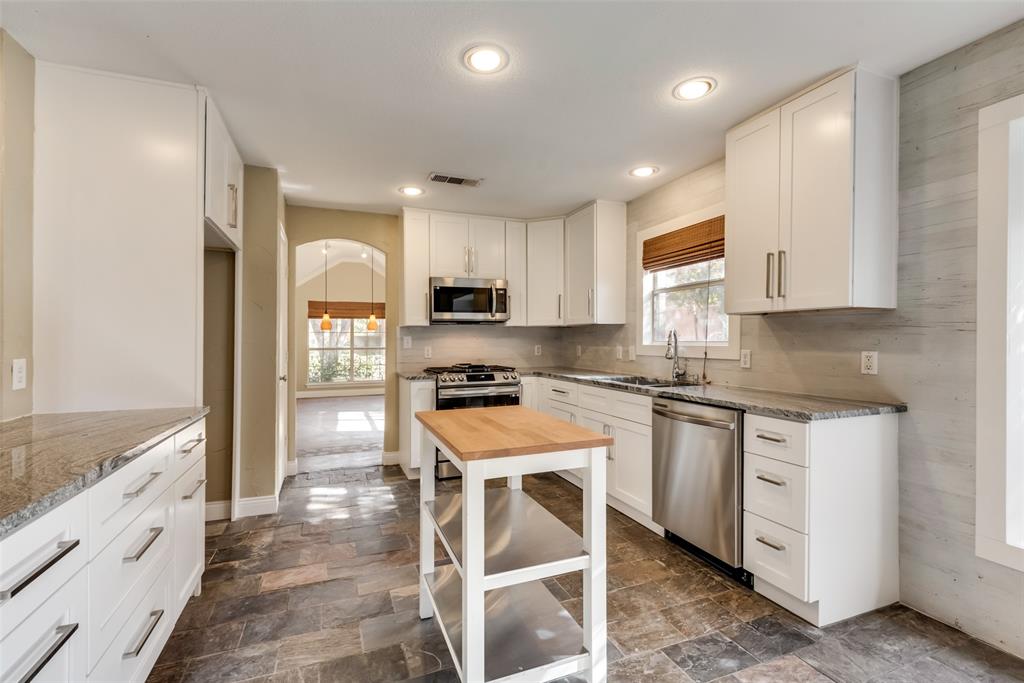 Random Oaks At The Shores - Residential Lease