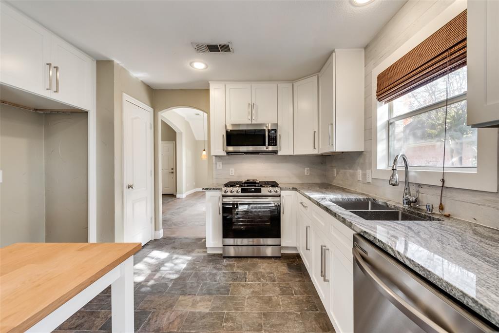 Random Oaks At The Shores - Residential Lease