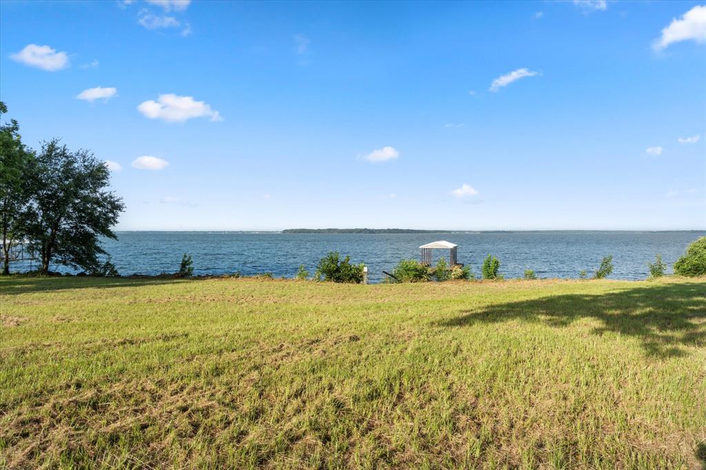 ABS A10669 P Quero Abst - Land