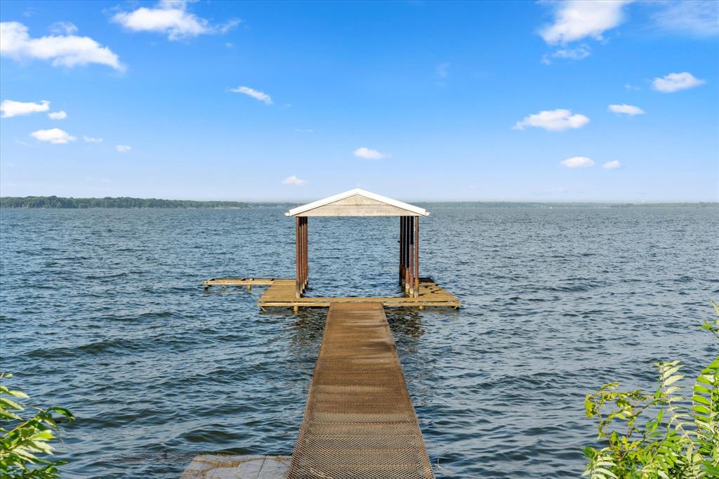 ABS A10669 P Quero Abst - Land