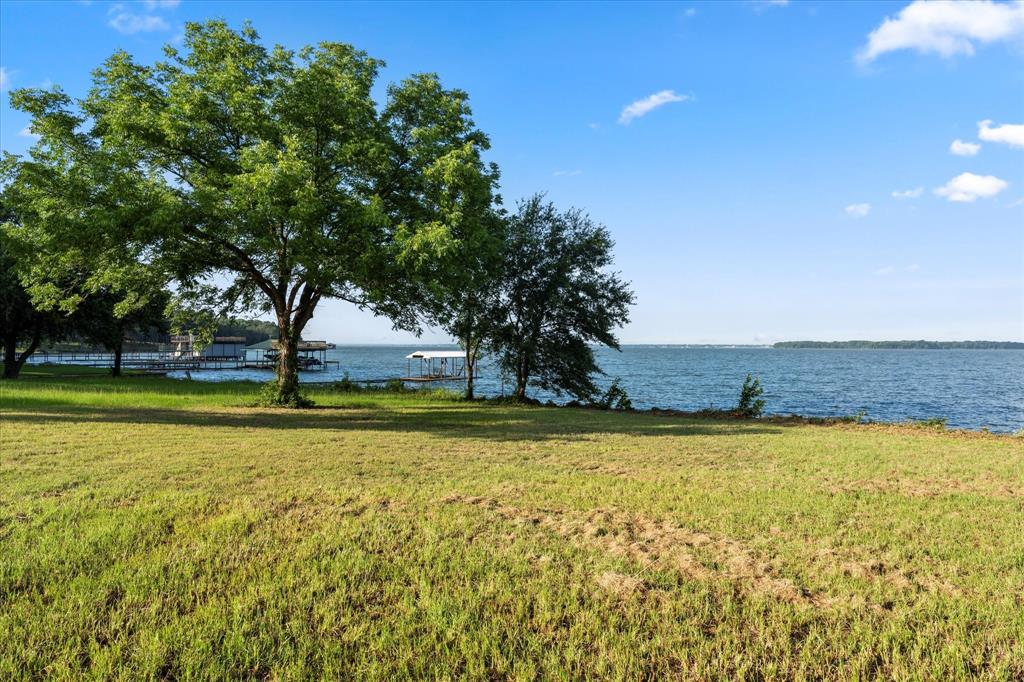 ABS A10669 P Quero Abst - Land