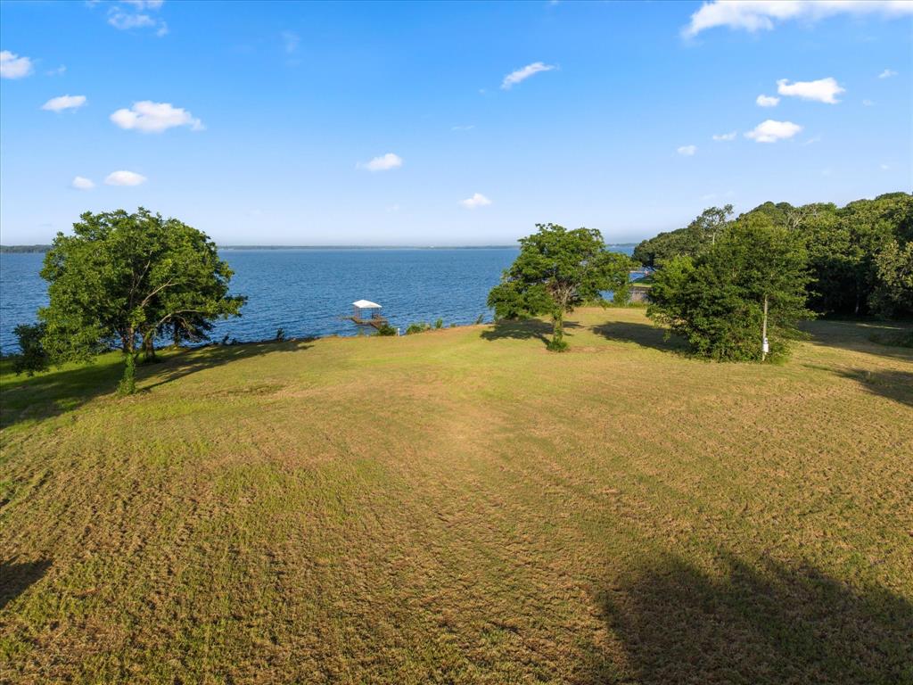 ABS A10669 P Quero Abst - Land