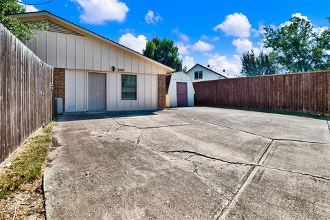 Tiny photo for 2905 Jesters Court, Plano, TX 75074 (MLS # 21041962)