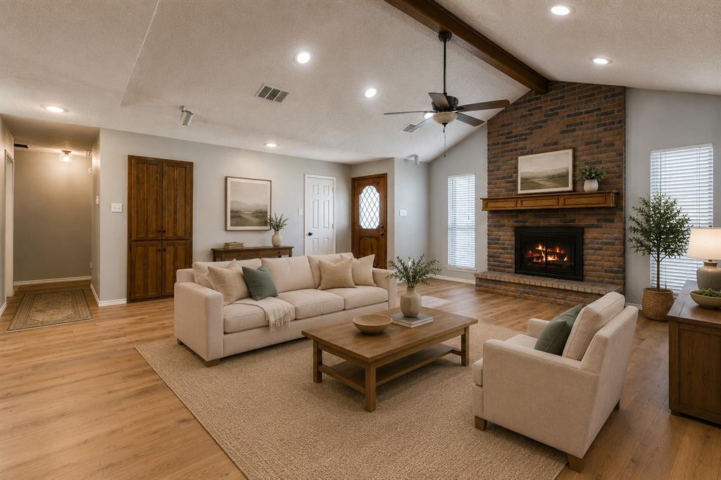 8 Winding Creek Court