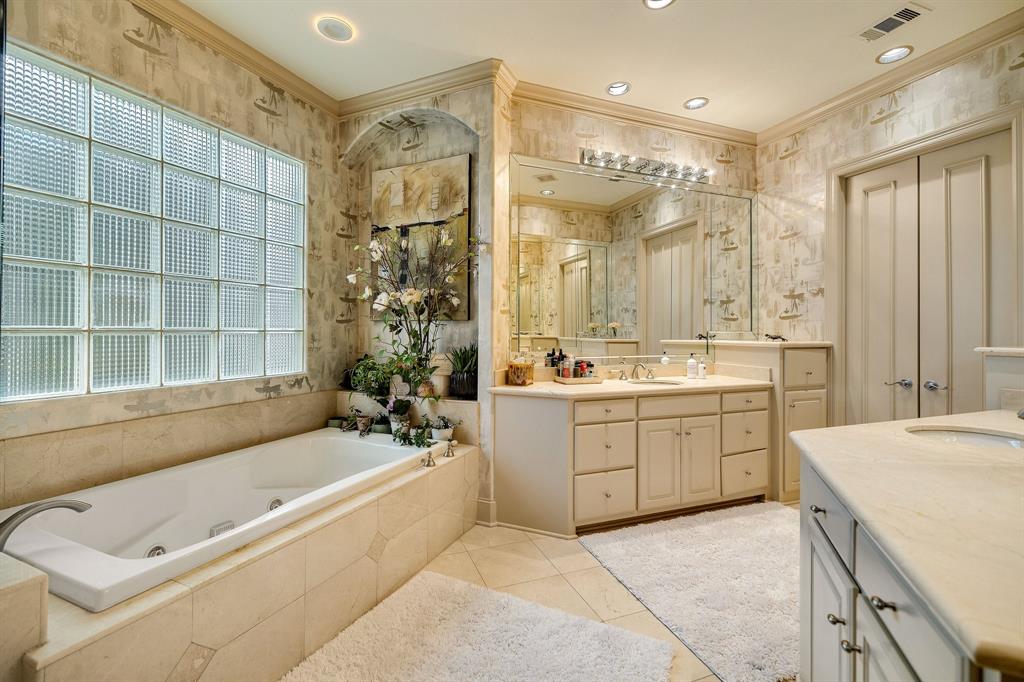 Oaktree Ph Four - Residential