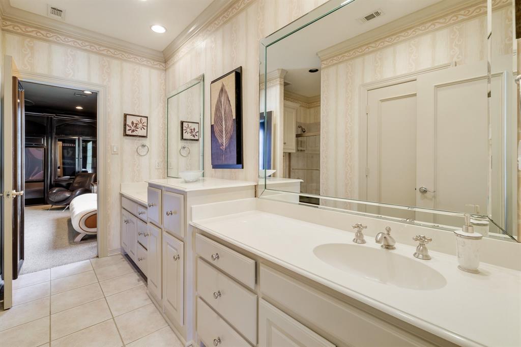 Oaktree Ph Four - Residential