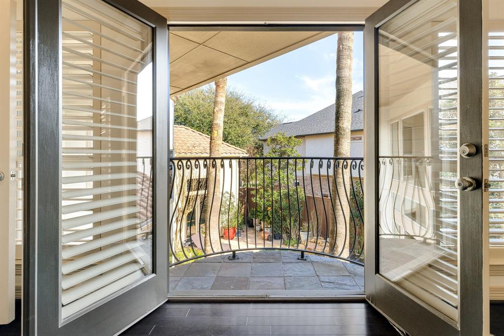 Oaktree Ph Four - Residential