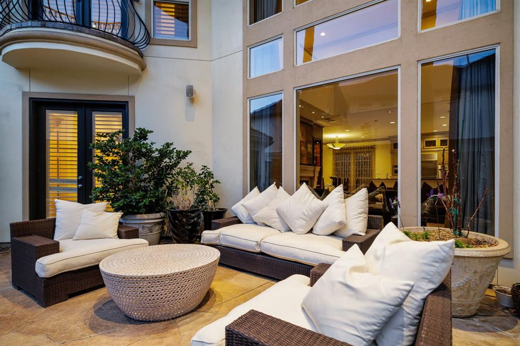 Oaktree Ph Four - Residential