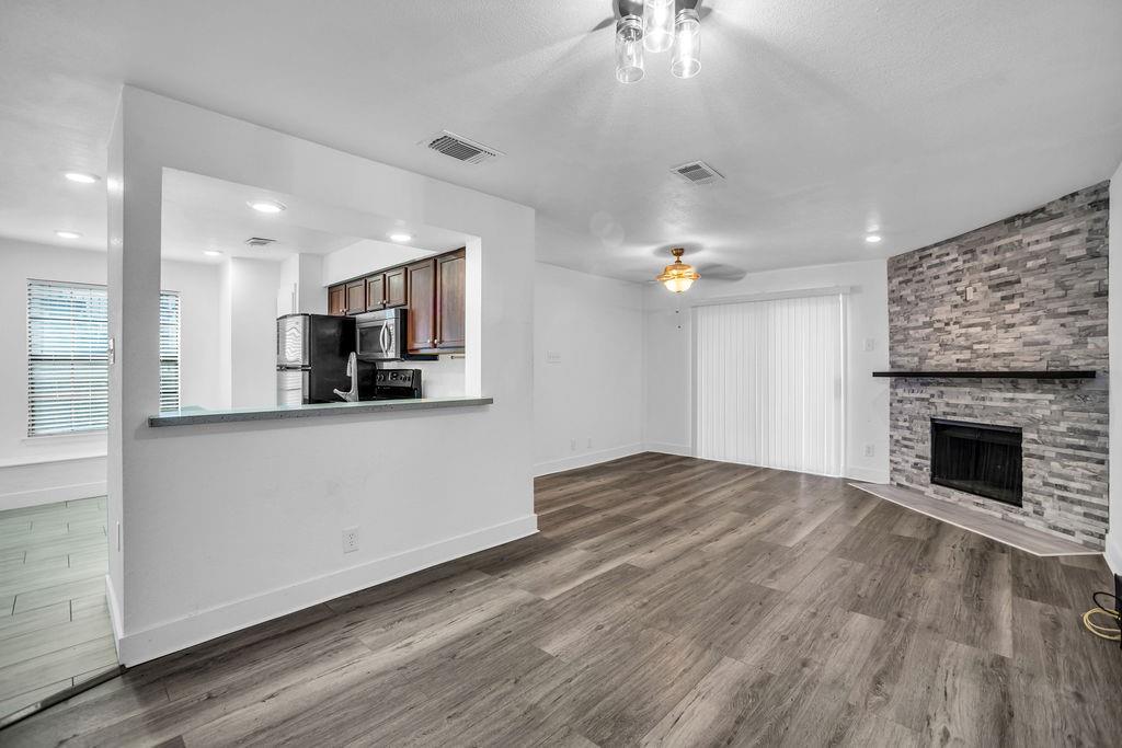 4777 Cedar Springs Road 8L