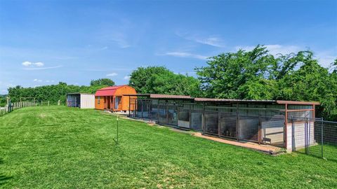 A home in Whitesboro