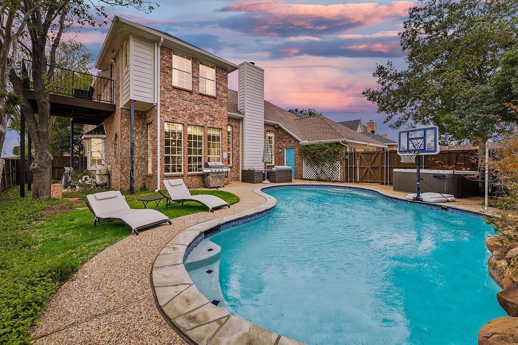 1529 Arrowhead Lane