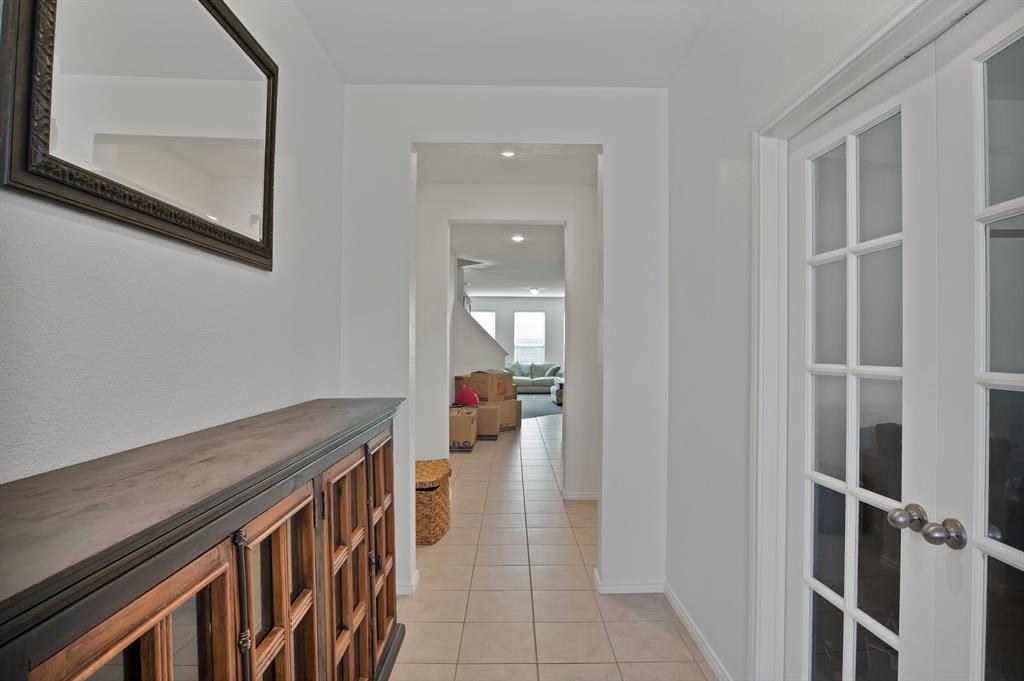 7416 Gangway Drive