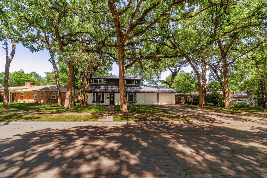 426 Little John Drive