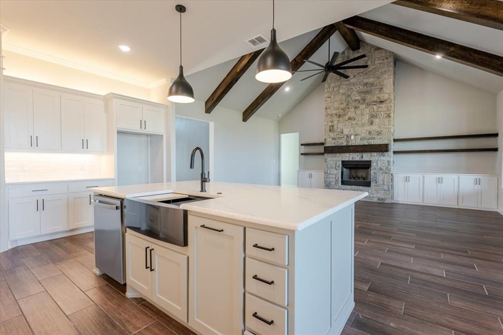 1017 Paradise Parkway