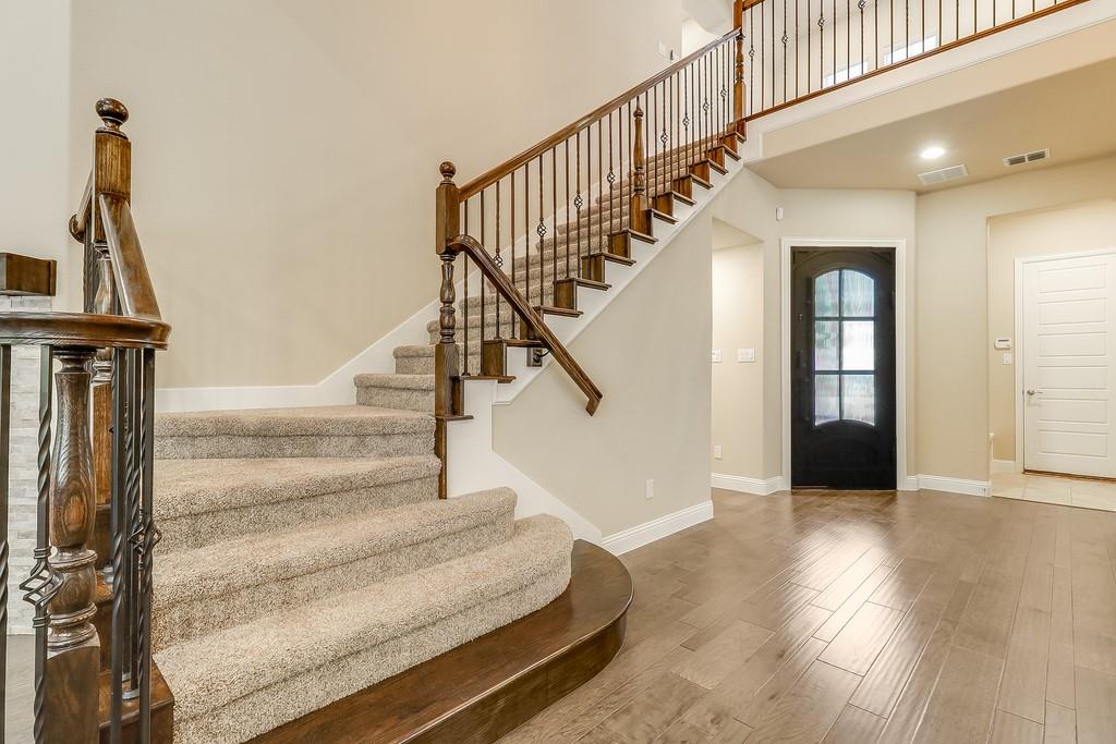 1807 Steeplechase Court