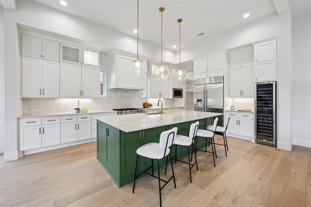 NORTH DAVILLA DRIVE ESTATES - Residential