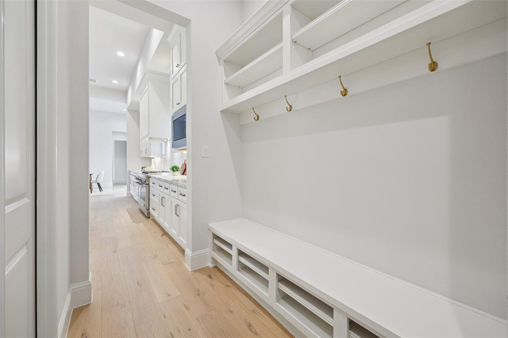 NORTH DAVILLA DRIVE ESTATES - Residential