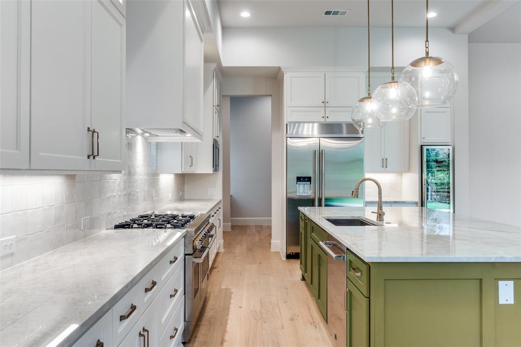 NORTH DAVILLA DRIVE ESTATES - Residential