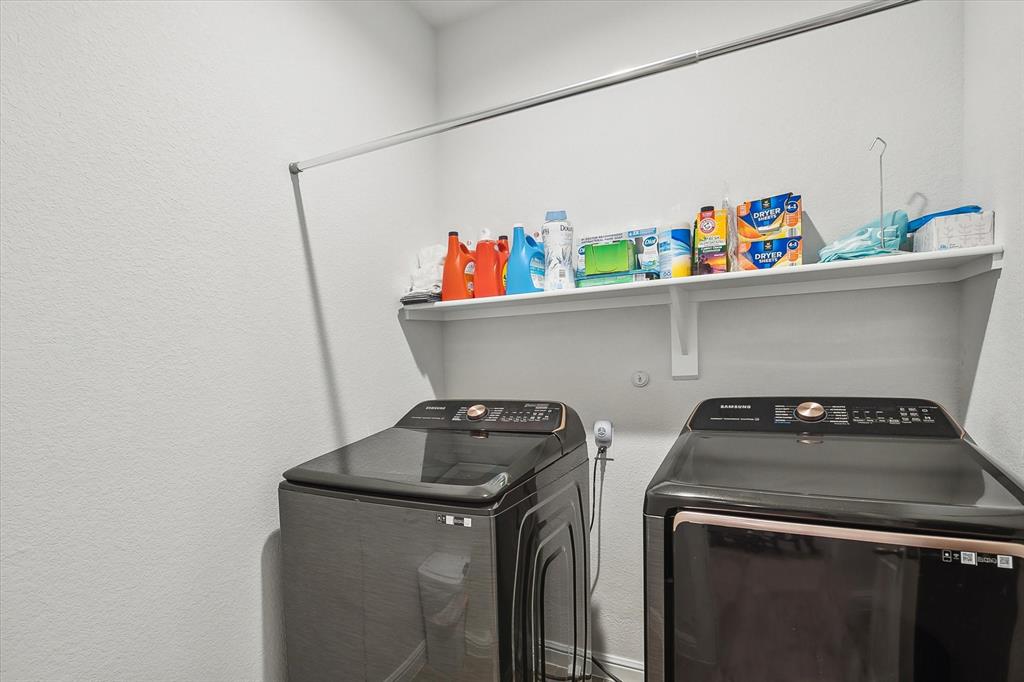 SUMMER CREEK RANCH - Residential