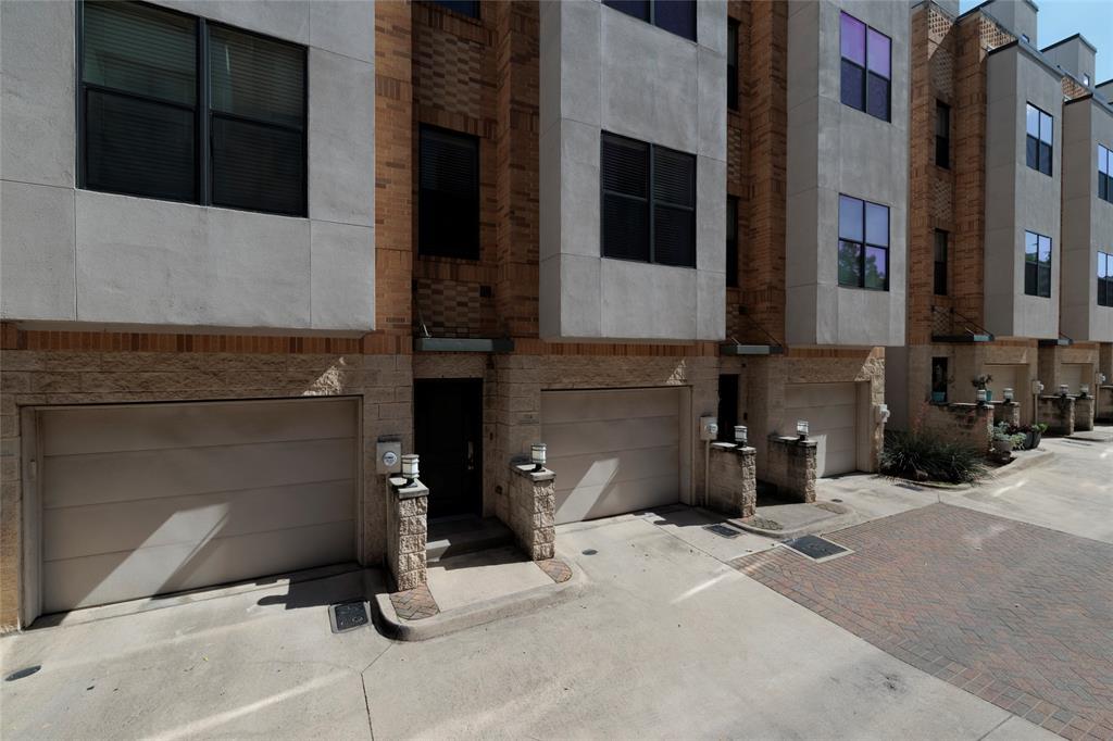 724 Skyline Bluff Court