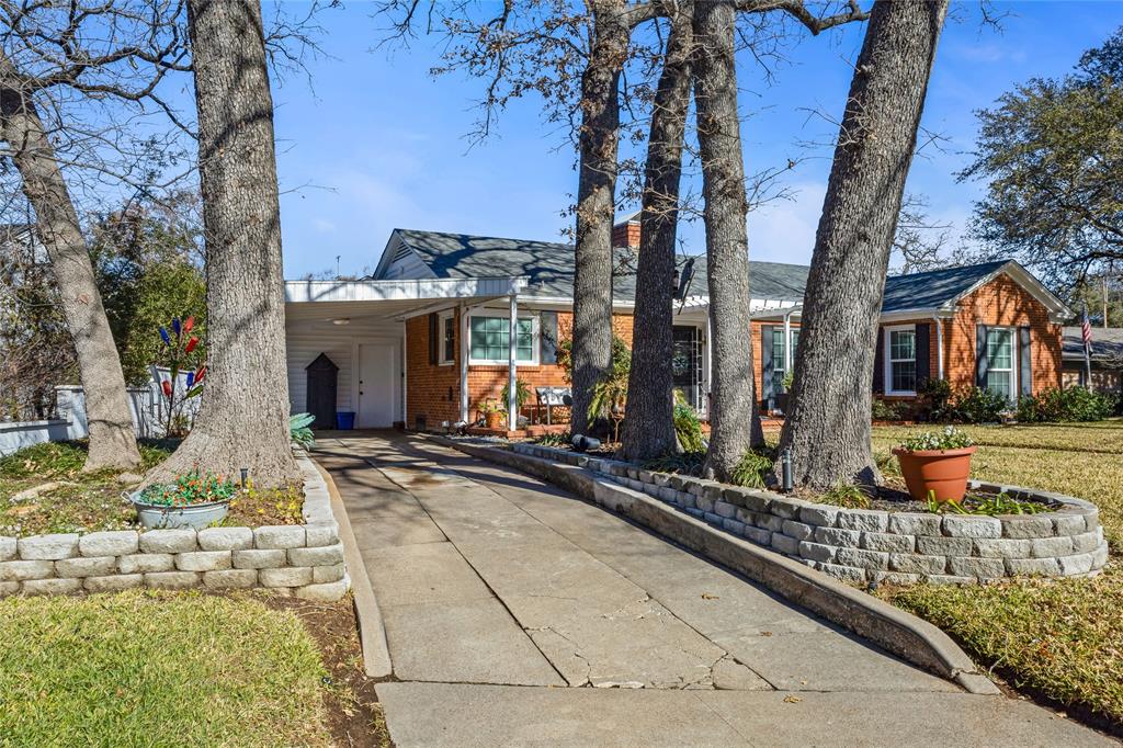 1415 Bluebonnet Drive