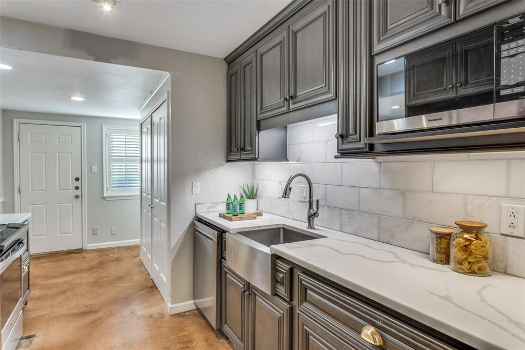 1295 Roaring Springs Road