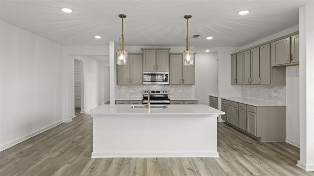 Sheppard's Place - Residential