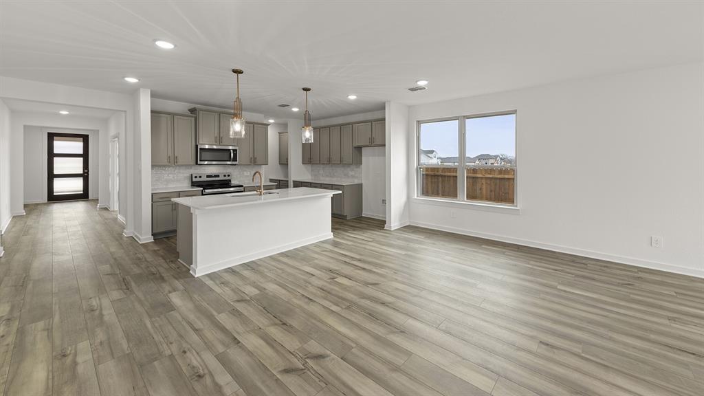 Sheppard's Place - Residential