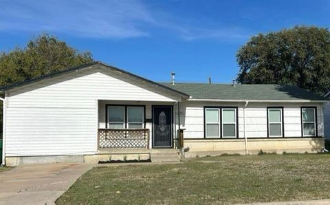 5025 Stephanie Drive Haltom City TX 76117