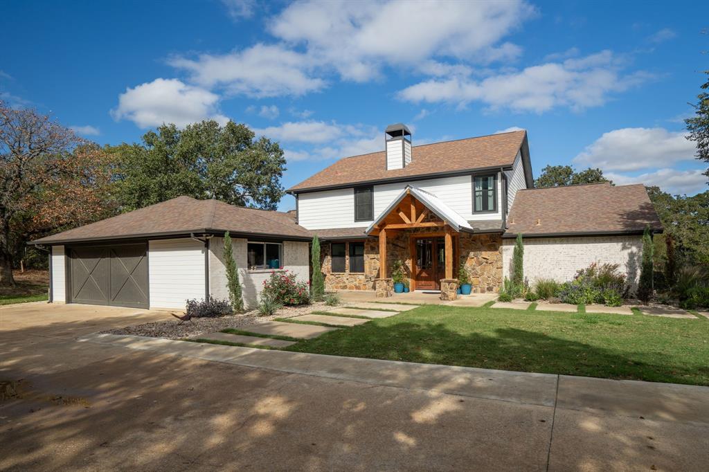 Emerald Sound At Lake Lewisvil - Residential