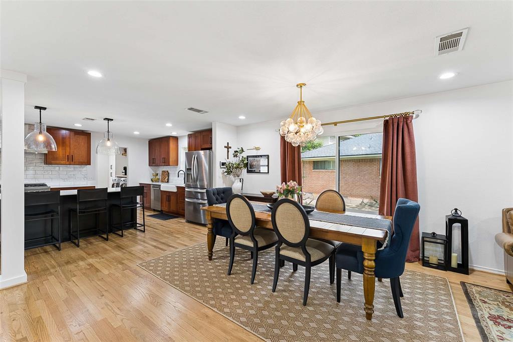 6735 Kingsbury Drive