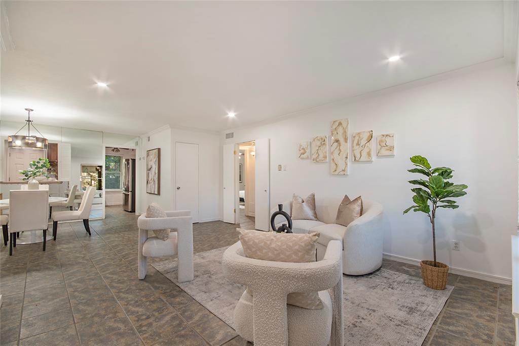 Villa De Royale - Residential