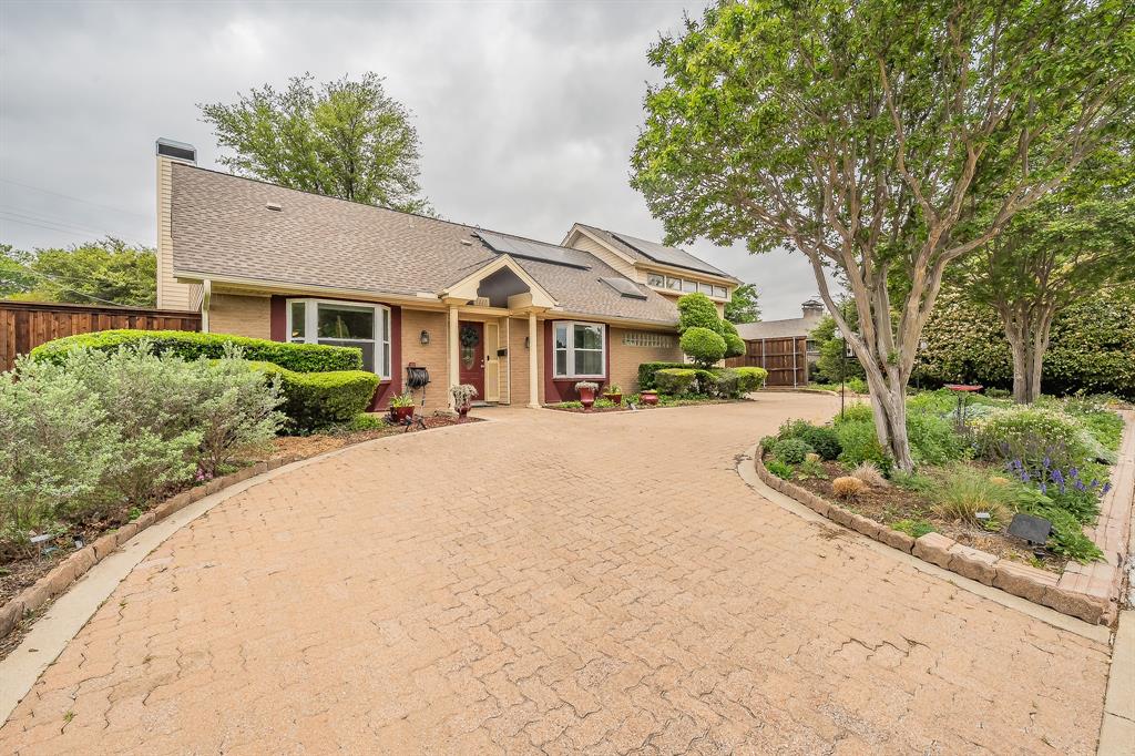 1227 Farnham Court E