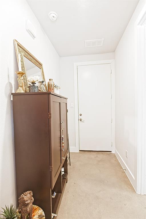 Dallas, Texas 75206, United States, 2 Bedrooms Bedrooms, ,3 BathroomsBathrooms,Residential,Active,210322