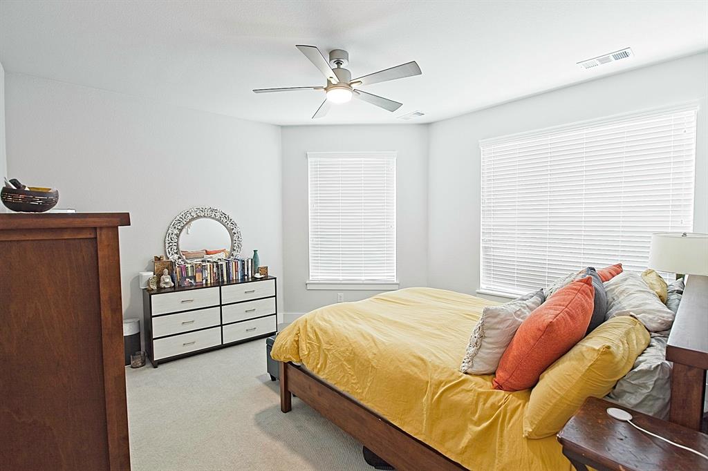 Dallas, Texas 75206, United States, 2 Bedrooms Bedrooms, ,3 BathroomsBathrooms,Residential,Active,210322