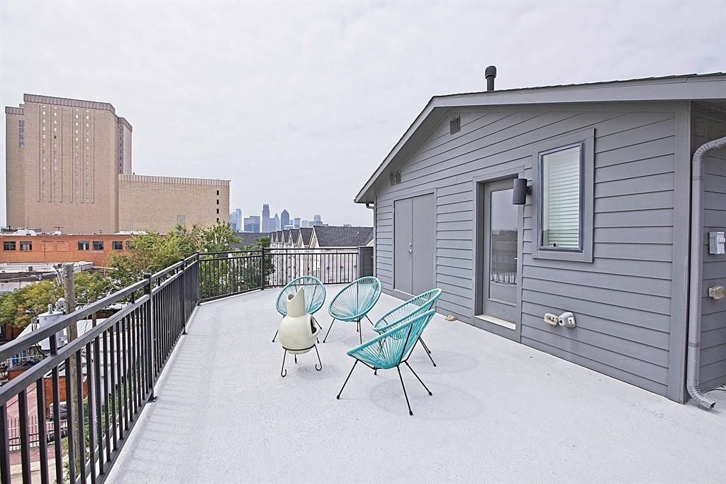 Dallas, Texas 75206, United States, 2 Bedrooms Bedrooms, ,3 BathroomsBathrooms,Residential,Active,210322