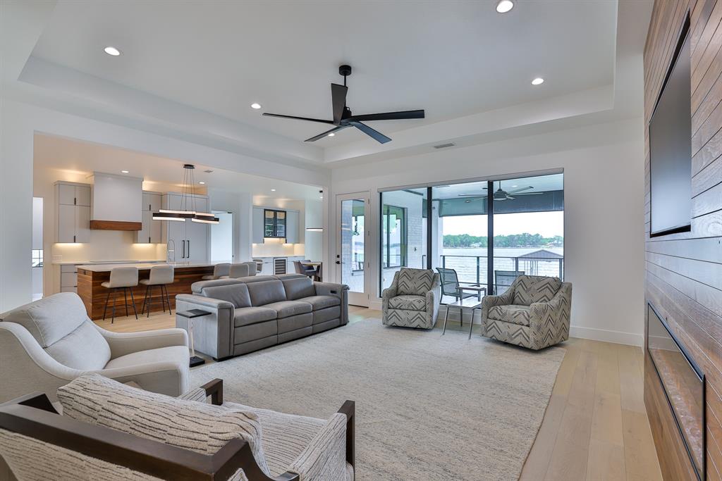 Lake Weatherford - Residential